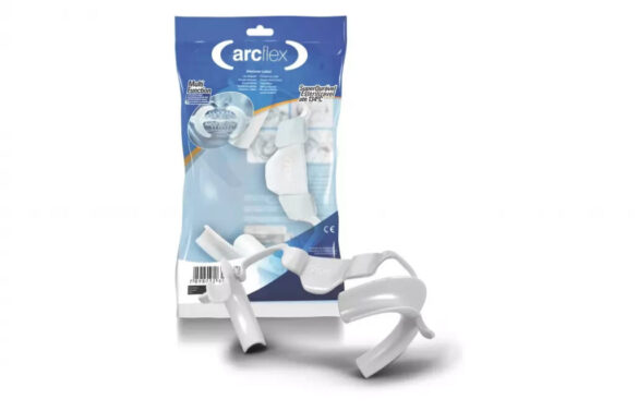 cheek_retractor_with_tongueguard_Arcflex_Retractor_advance_dentistry_pakistan